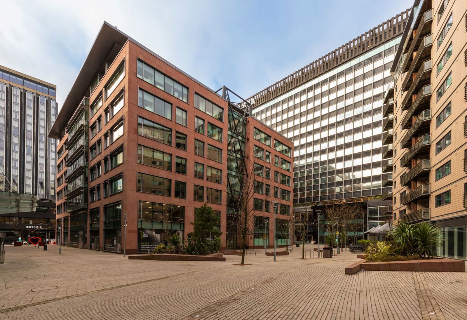 1cbc9568-2672-41f5-a63a-17b0885d3810_Photo_2_large